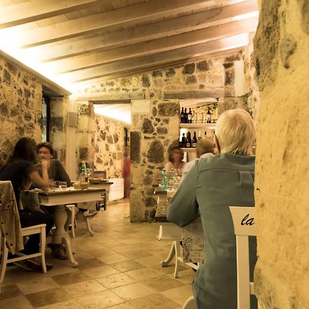 Il Cortiletto Hotel Maison Tresnuraghes Exteriör bild