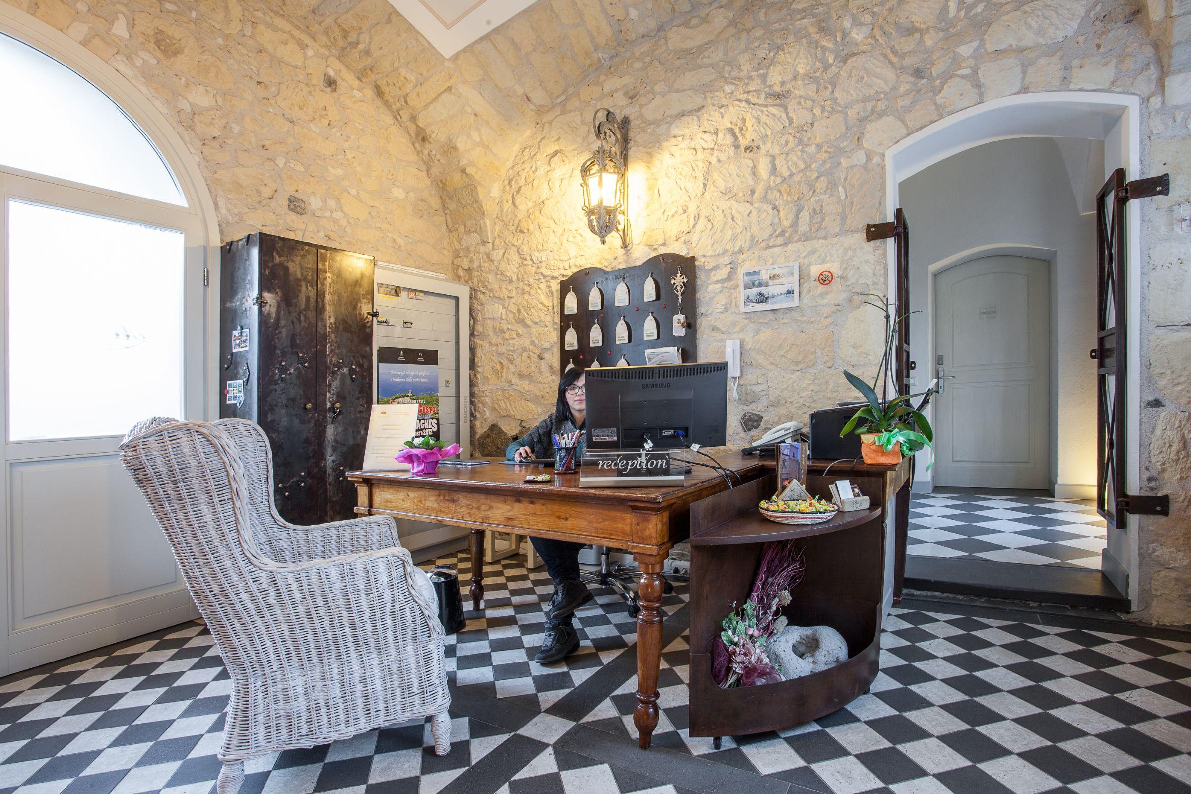 Il Cortiletto Hotel Maison Tresnuraghes Exteriör bild