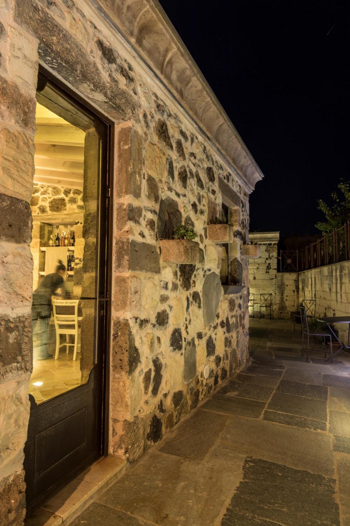 Il Cortiletto Hotel Maison Tresnuraghes Exteriör bild
