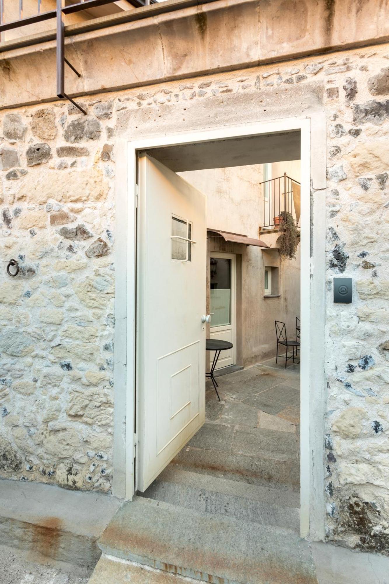 Il Cortiletto Hotel Maison Tresnuraghes Exteriör bild